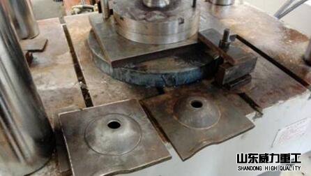 錨桿托盤(pán)專用液壓機(jī)成品