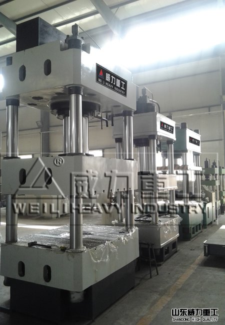 400噸液壓機(jī)車間