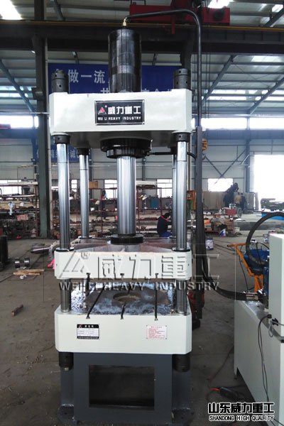 100噸液壓機車間