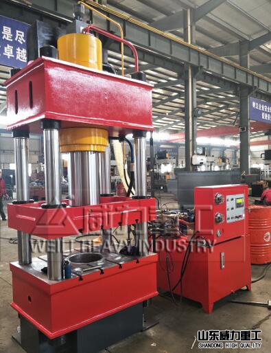 200噸液壓機(jī)車間