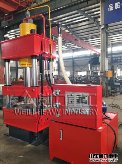 200噸液壓機(jī)車間