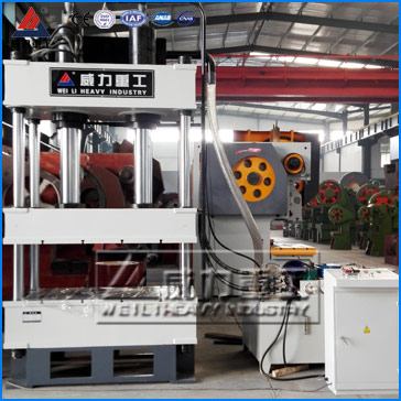 <b>多功能200噸液壓機(jī)</b>