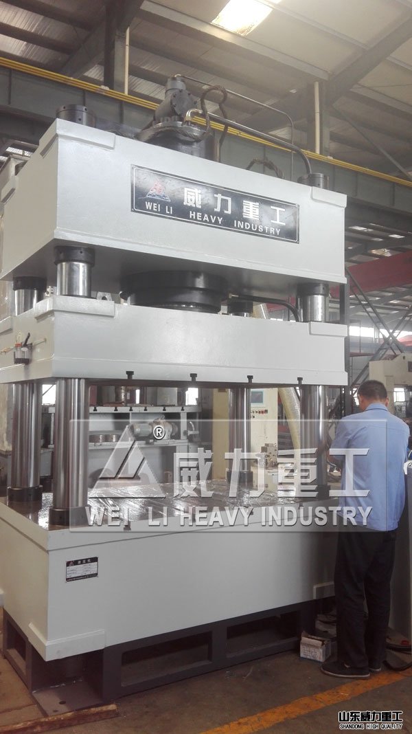 500噸三梁四柱液壓機(jī)