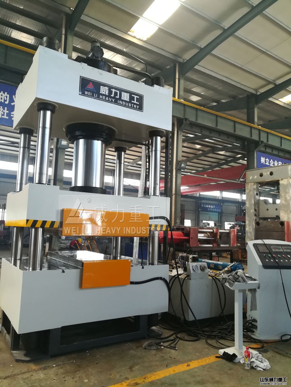 500噸四柱液壓機熱壓匣缽