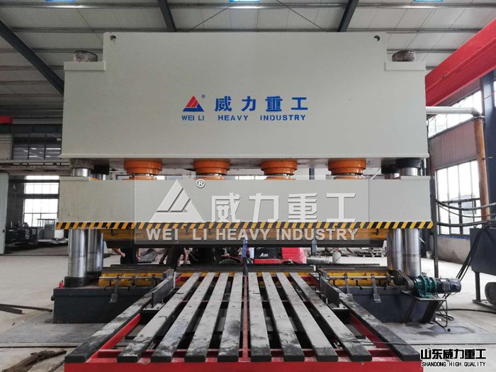 沖壓汽車覆蓋件專用四柱液壓機(jī)