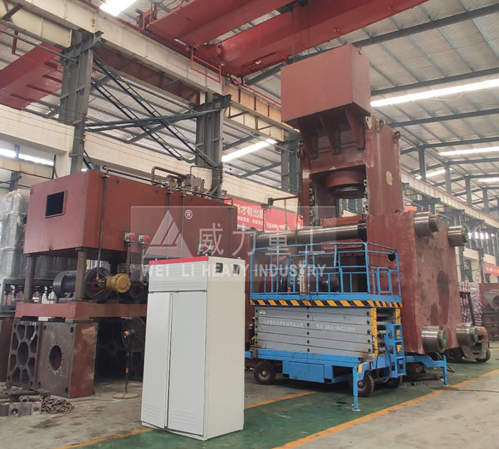 多工位液壓機(jī)用于熱鍛成型