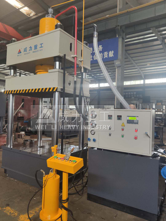 熱壓復(fù)合漏糞板專用四柱液壓機(jī)