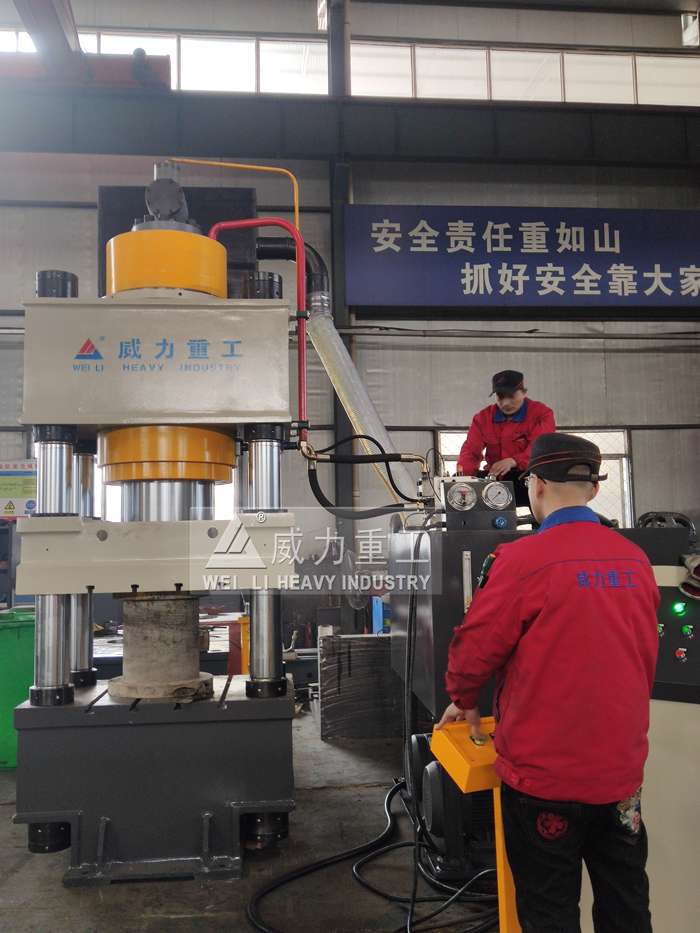 500噸快速熱鍛液壓機(jī)