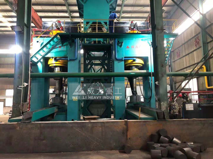 1600噸粒子鋼液壓機客戶現(xiàn)場