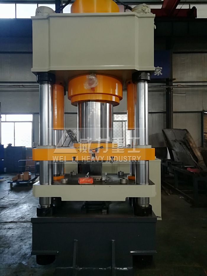 630噸粉末成型四柱液壓機(jī)