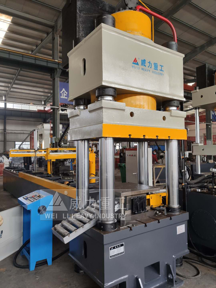 錨桿托盤生產(chǎn)線-四柱液壓機