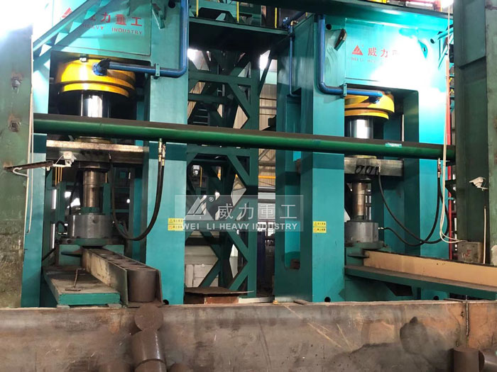 熱壓粒子鋼專(zhuān)用1600噸液壓機(jī)