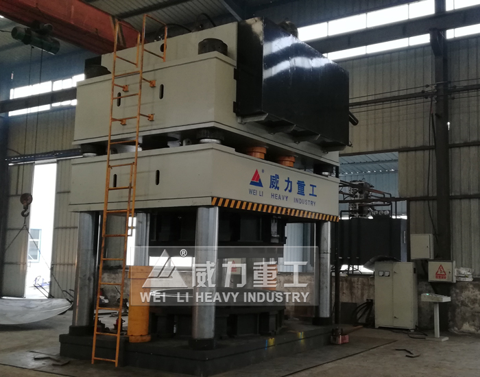 山東威力重工封頭液壓機(jī)