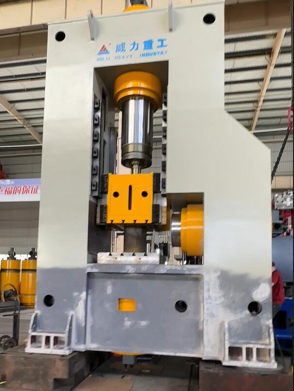 多功能框架式液壓機(jī)